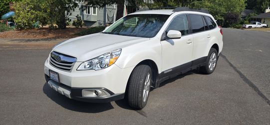 2011 SUBARU OUTBACK LIMITED 3.6R