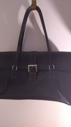 PRESTON & YORK large Leather Shoulder bag.