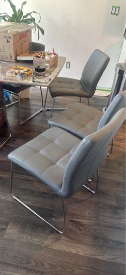 8 gray chairs for dinning table