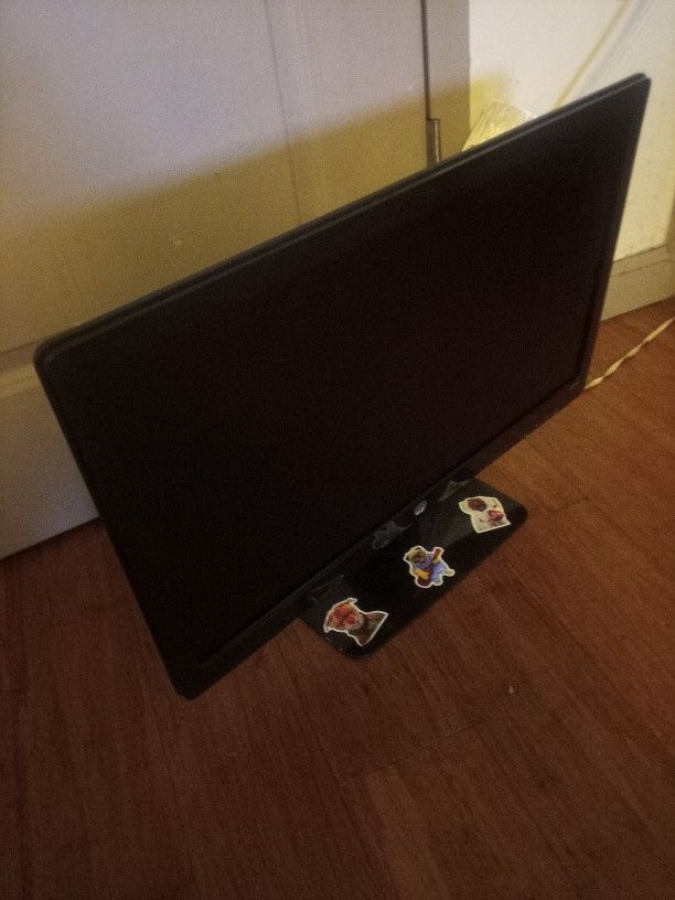 HP Monitor For pc Works Fine Comes With HDMI Cable Price Negotiable