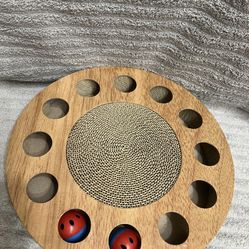 Interactive Cat Scratch Board With Ball Track 