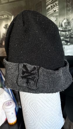 Black Knit Beanie with Embroidered Logo Zoo York