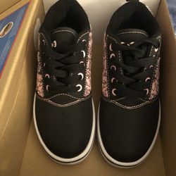 Hello Kitty Edition Heelys 