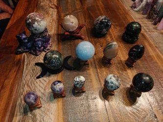 Multiple mineral crystal spheres