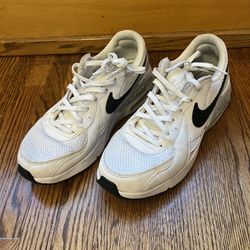 Nike Air Max women’s size 8 white/grey/black