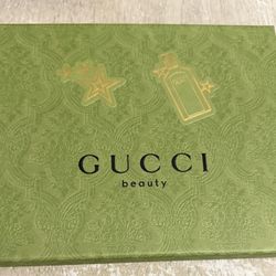 Gucci Flora Gorgeous Jasmine Set Eau De Parfum 