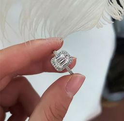 Wedding ring/engagement ring