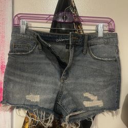 Women’s Distressed Shorts