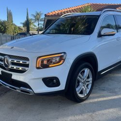 2021 Mersedes GLB 250 