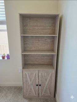 3-Piece Matching Furniture Set (Desk + Bookshelf + Nightstand) – Like New!
​