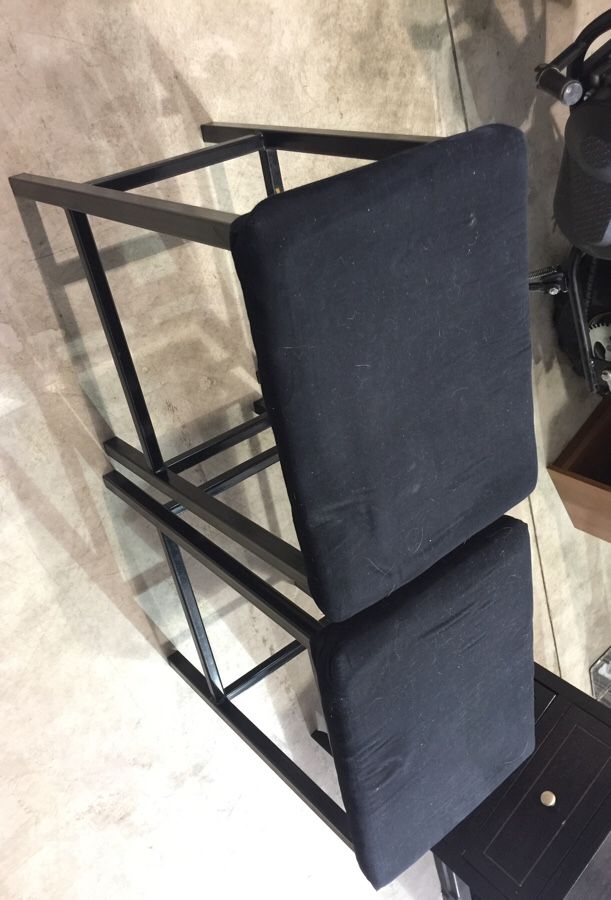 Low bar stools