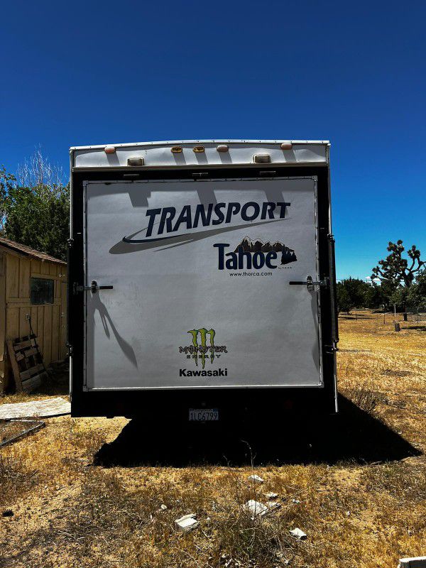 2005 Tahoe Transport