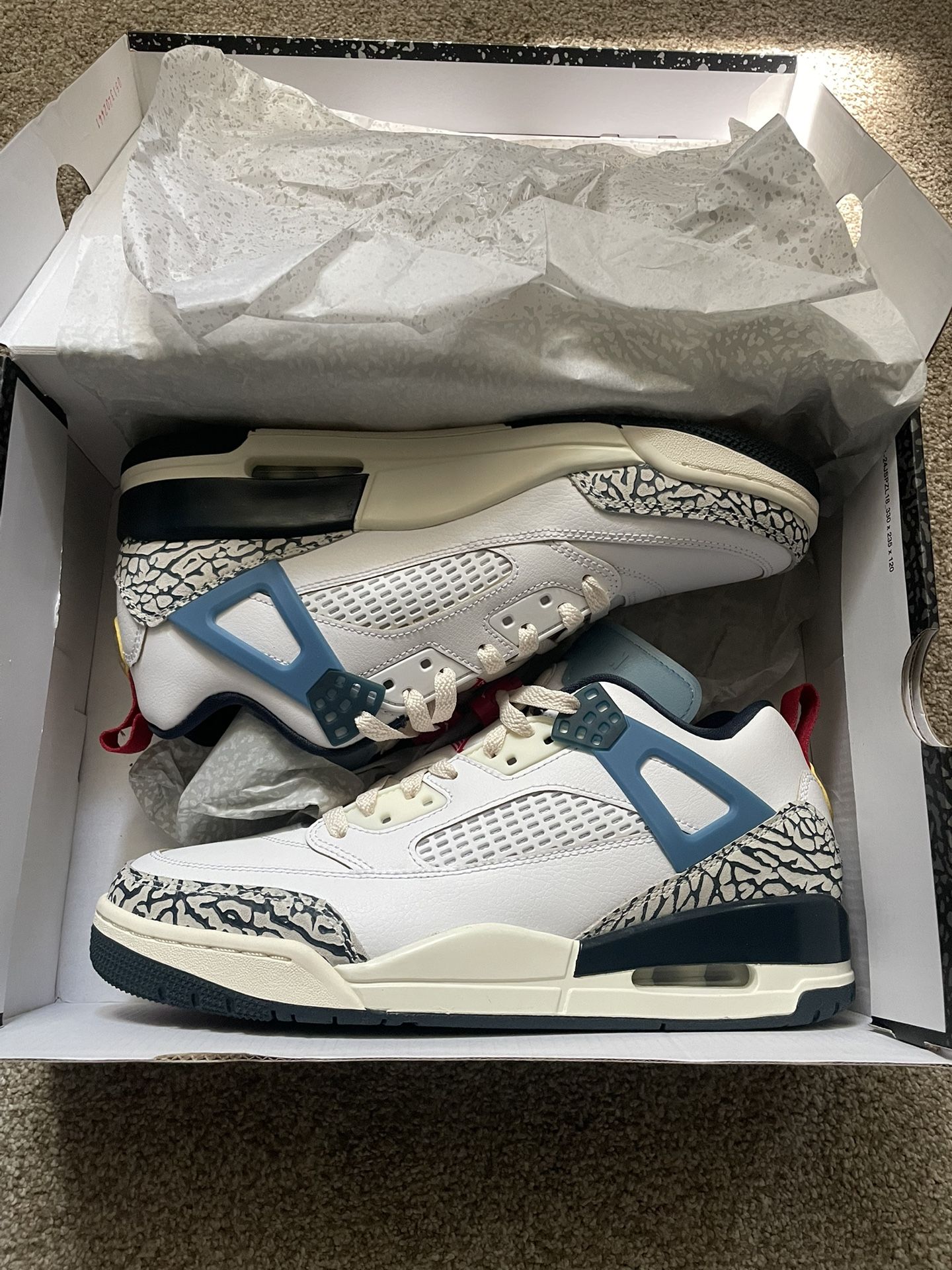 Jordan Spizike Low