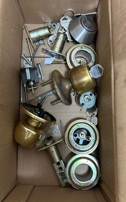 Door lock and key sets