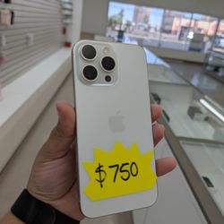 iPhone 15 Pro Max 256gb AT&T Cricket 