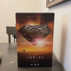 Jor-El Hot Toy Figure