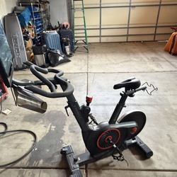 Echelon EX-5 Exercise Bike 22” Touch Screen 