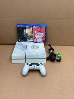 Sony PS4 Destiny Limited Edition Console Bundle