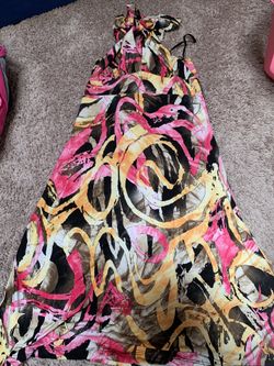 Women’s dress size S
