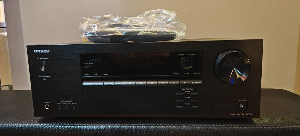 Onkyo 5.2 Channel AV Receiver - New!