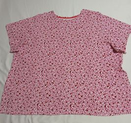Women's blouses and tops all six of them for 15 dollars  used, not for tall women they are not LT
