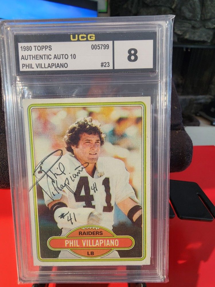 1980 Topps Phil Villapiano #23 Autographed Card Oakland Raiders