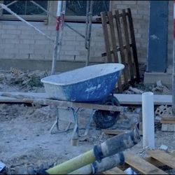 Pala Y Maso Y Escobas Y Levels Y Parrillas 