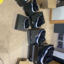 Space jam Jordan 11 Low