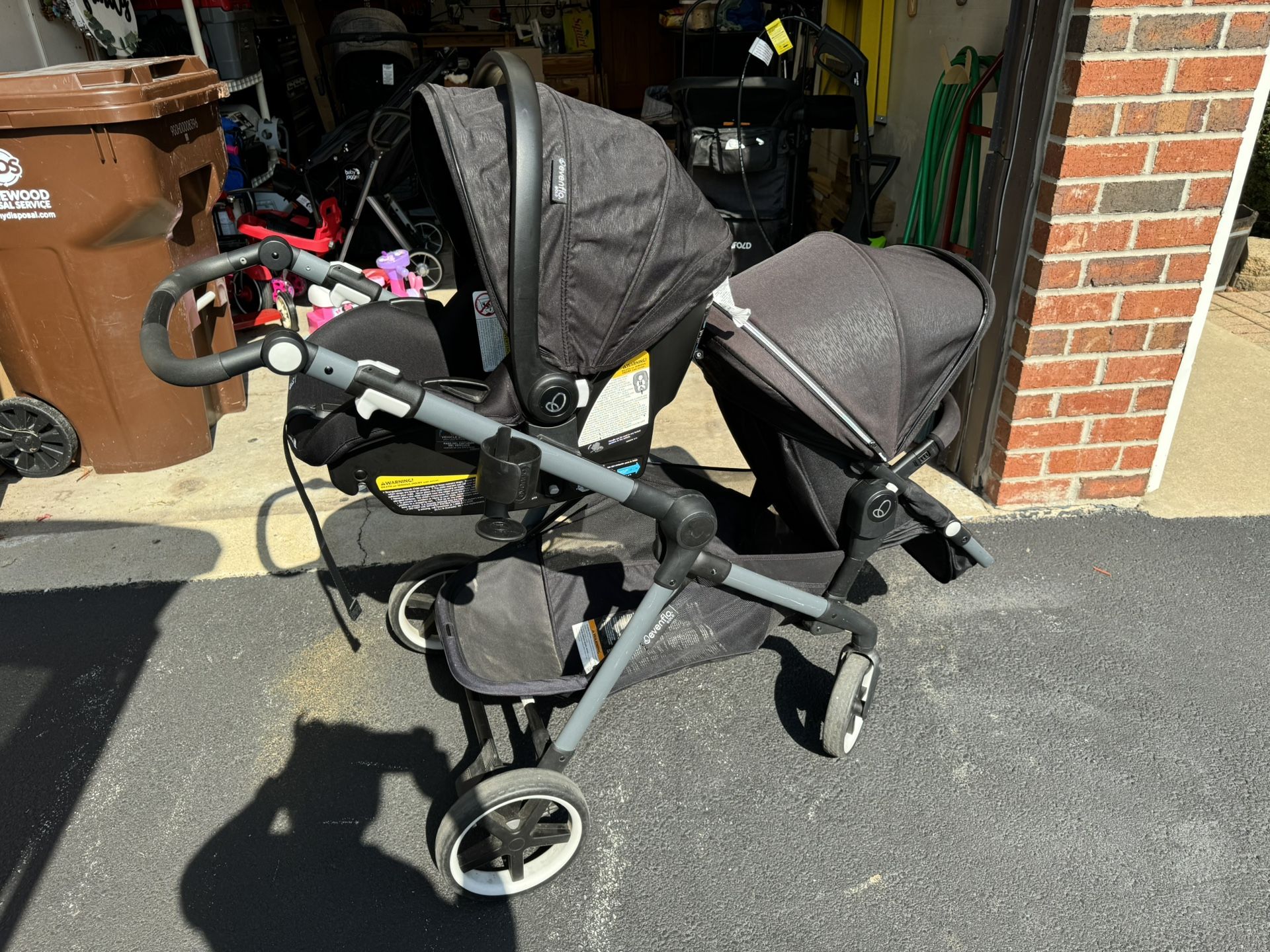 Evenflo Pivot Xpand Double Stroller