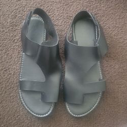 Velcro Closure Sandals (Black)