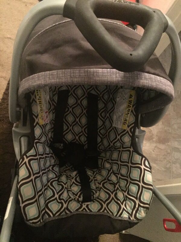 Baby trend car seat and base plus stroller
