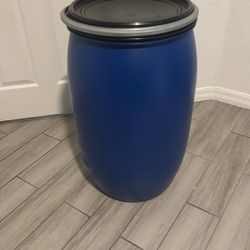 Blue Drum With Lid