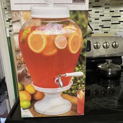 Beverage Dispenser 2.5 Gallon Capacity 