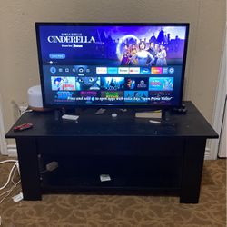 Smart Tv And Coffee Table 