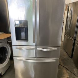 WHIRLPOOL STAINLESS STEEL REFRIGERATOR 