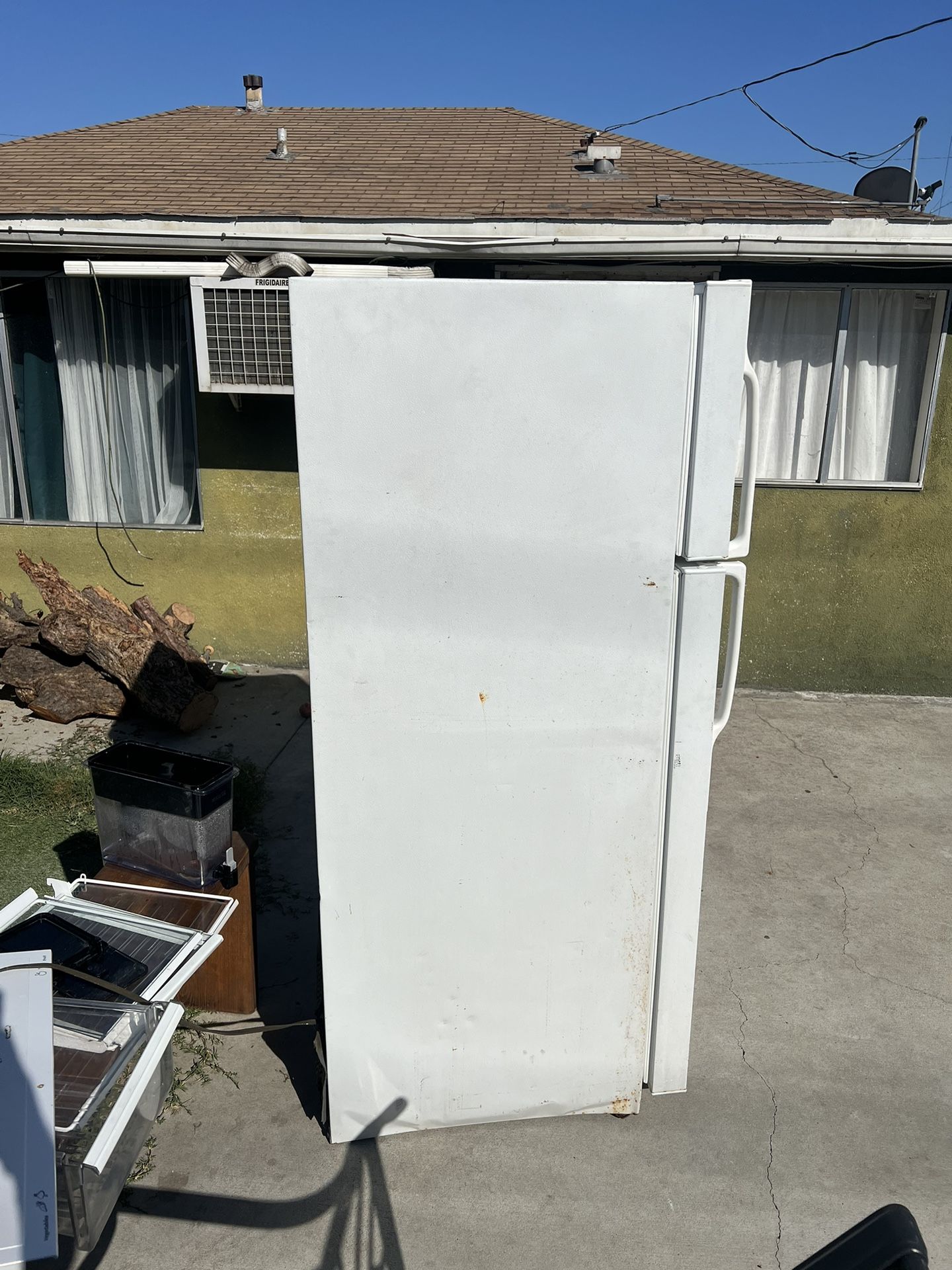 Refrigerator