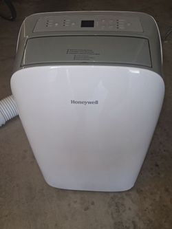 Portable AC Like NEW 12000 BTU remote BEST on Offer Up! Air Conditioner Honeywell