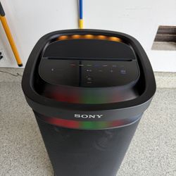 Sony SRS XV900 Wireless Portable Bluetooth Party Speaker With 25 Hr Battery, Built In Handle And Wheels, Omnidirectional Sound And Lights 