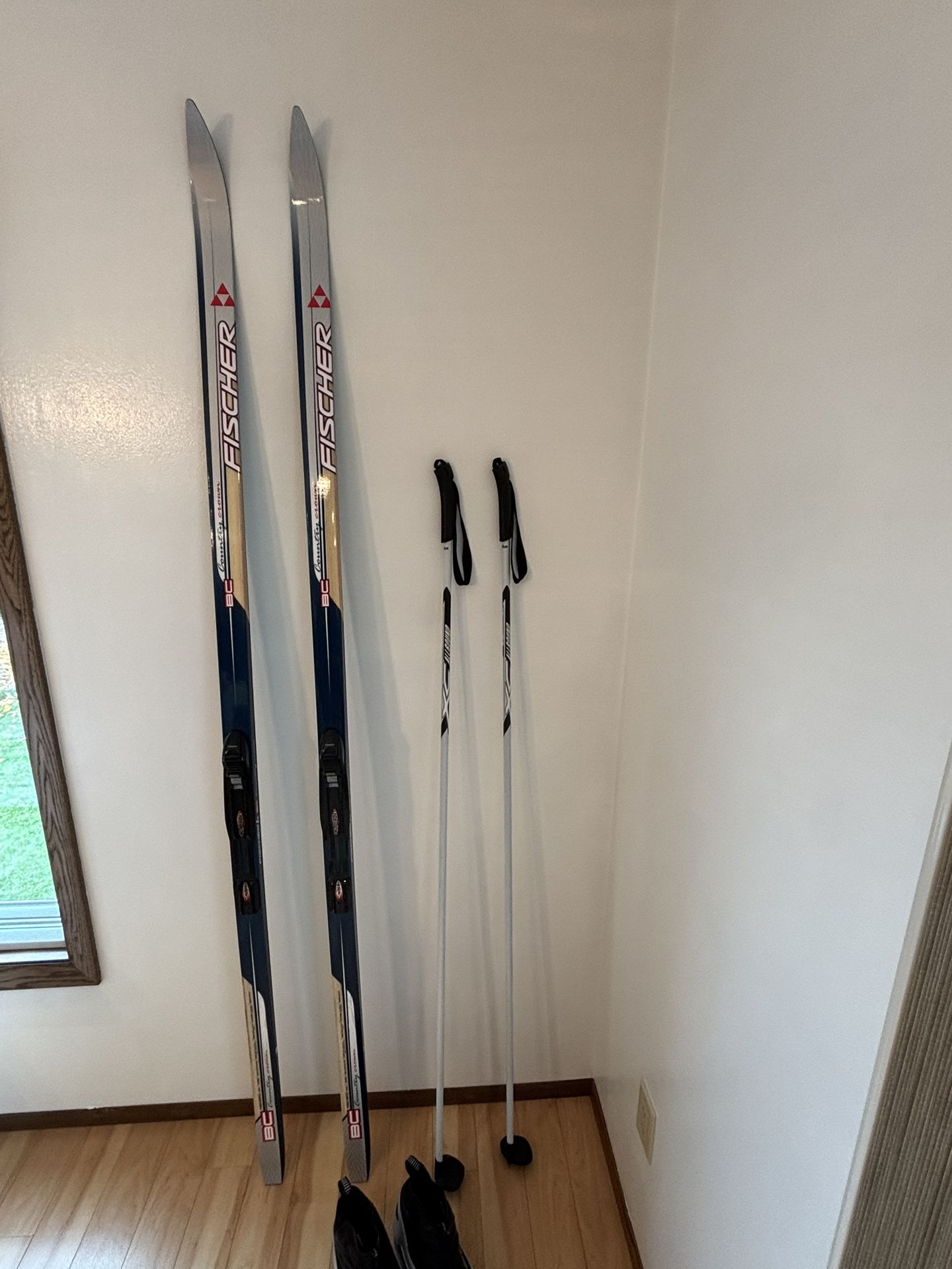 Fischer BC Country Crown Cross Country Skis, Boots & Poles