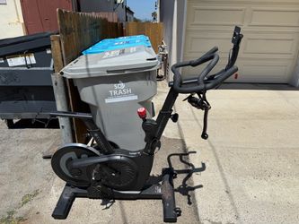 Free echelon spin bike