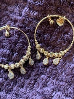 Kids gold bangle bracelet