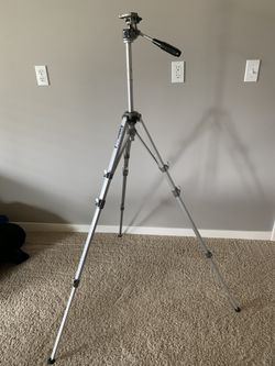 Velbon Tripod