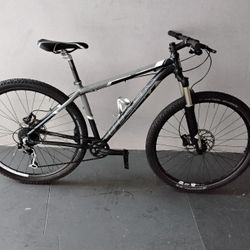 BICYCLE TREK 9 SPEED SIZE 29 BRAND NEW 