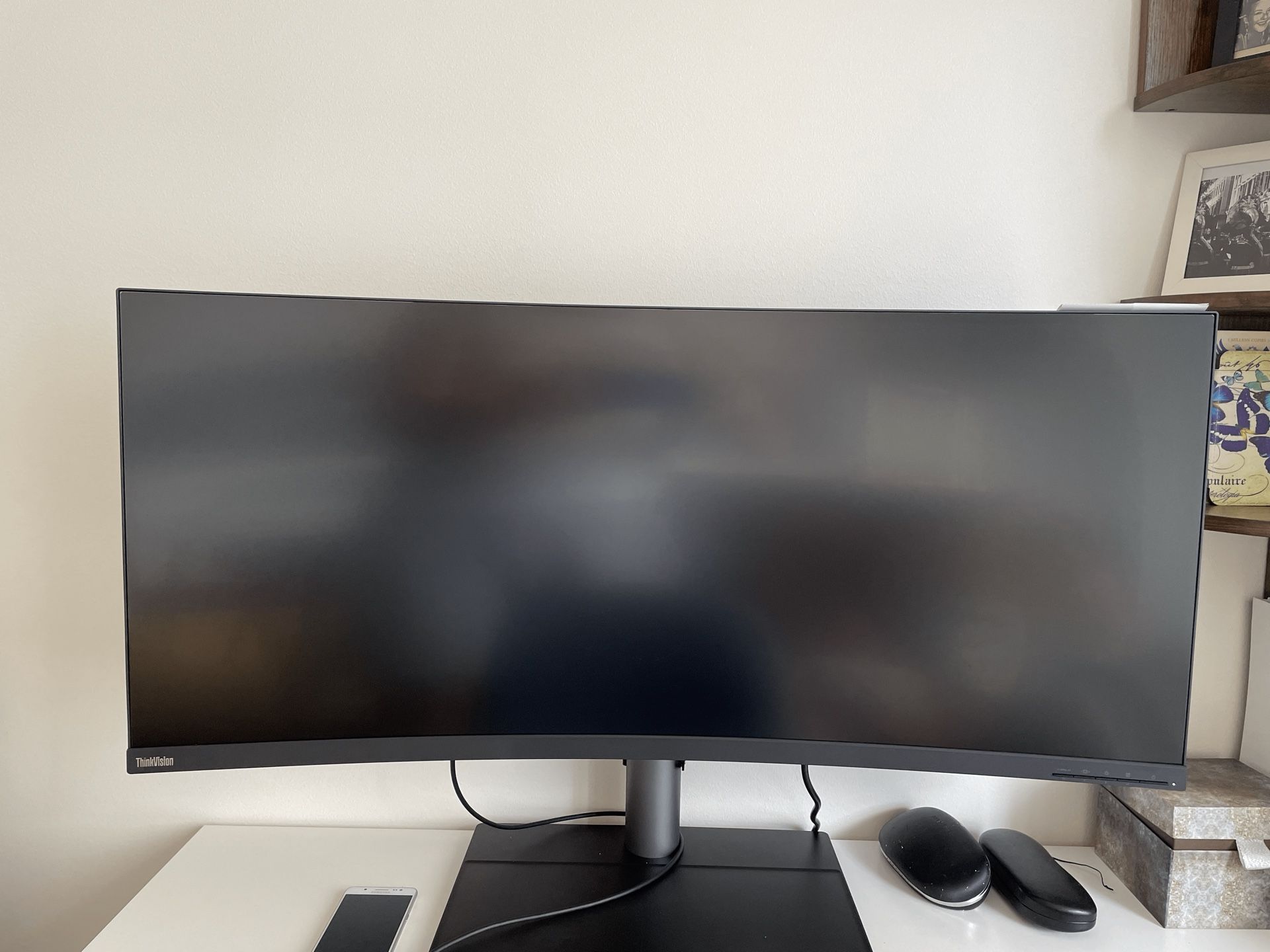 40” Lenovo P40w-20 LIKE NEW RETAIL $1700