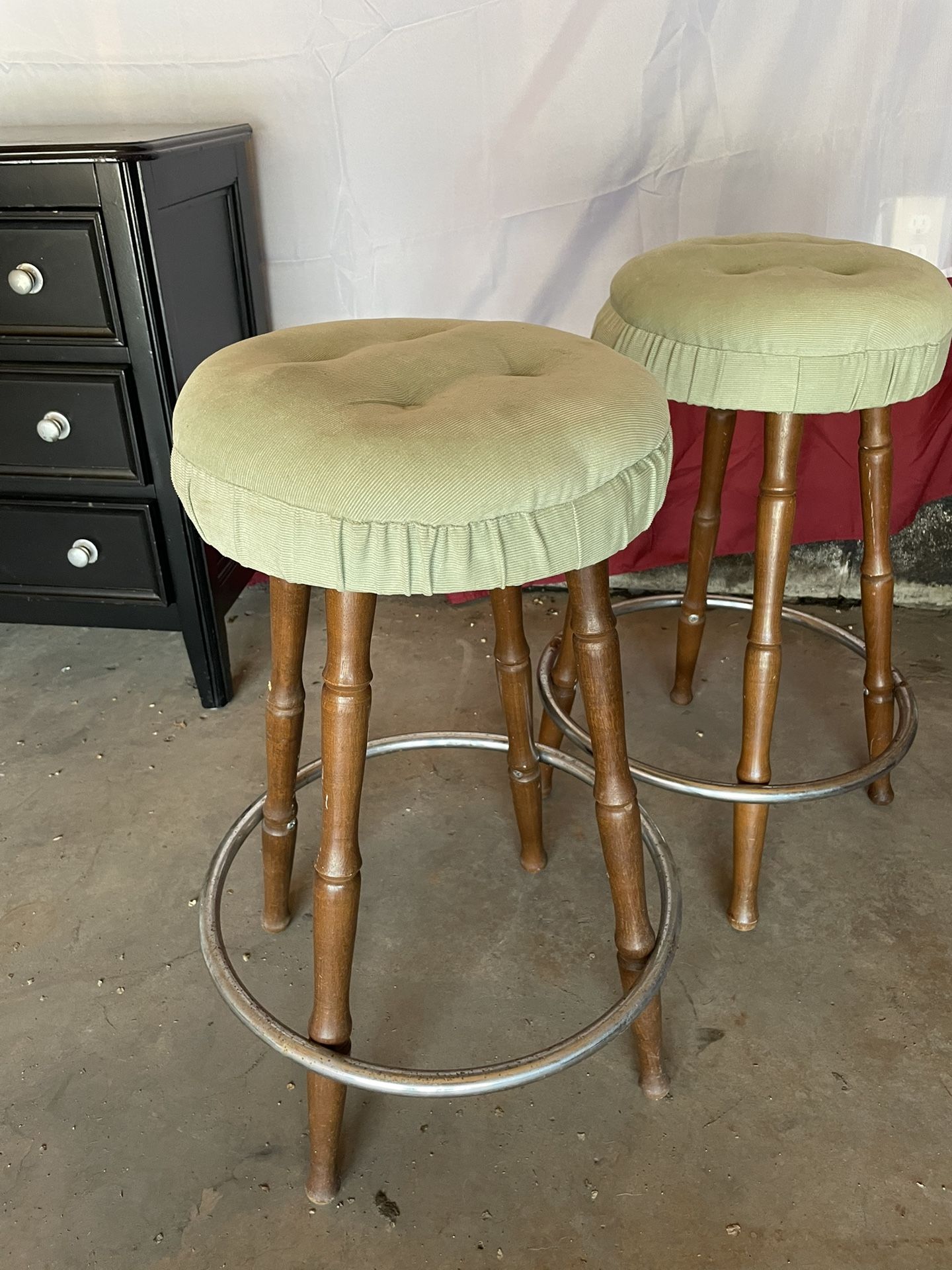 2-Piece Green Fabric Backless Bar Stool with Wooden Legs