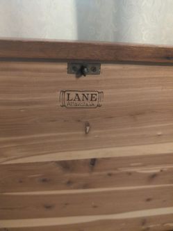 Lane cedar chest