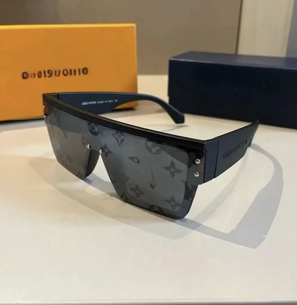 LOUIS VUITTON sunglasses