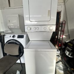Whirlpool Washer And Dryer Combo Stacked 24 "width 