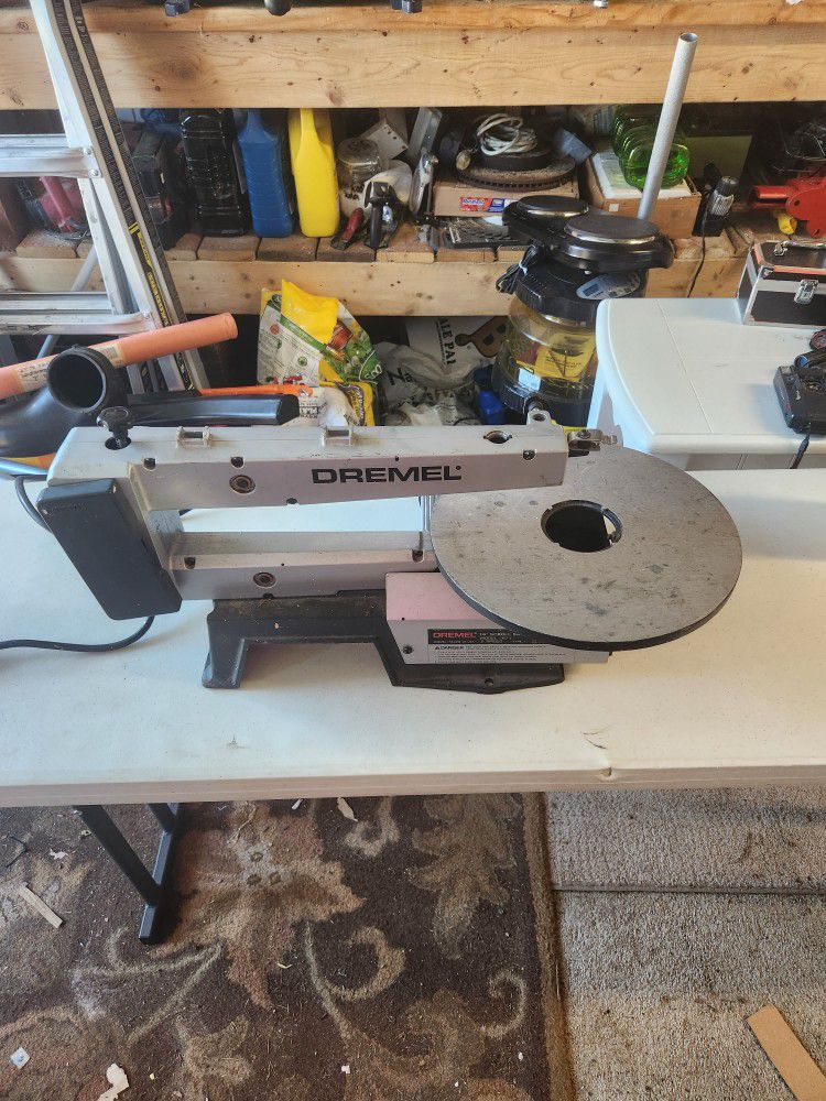 Dremel Scroll Saw (Tested And Working) Missing Middle Cap And Gaurd