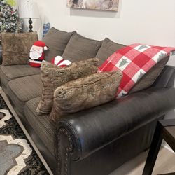 Coaches & Table, Lamps Set. 